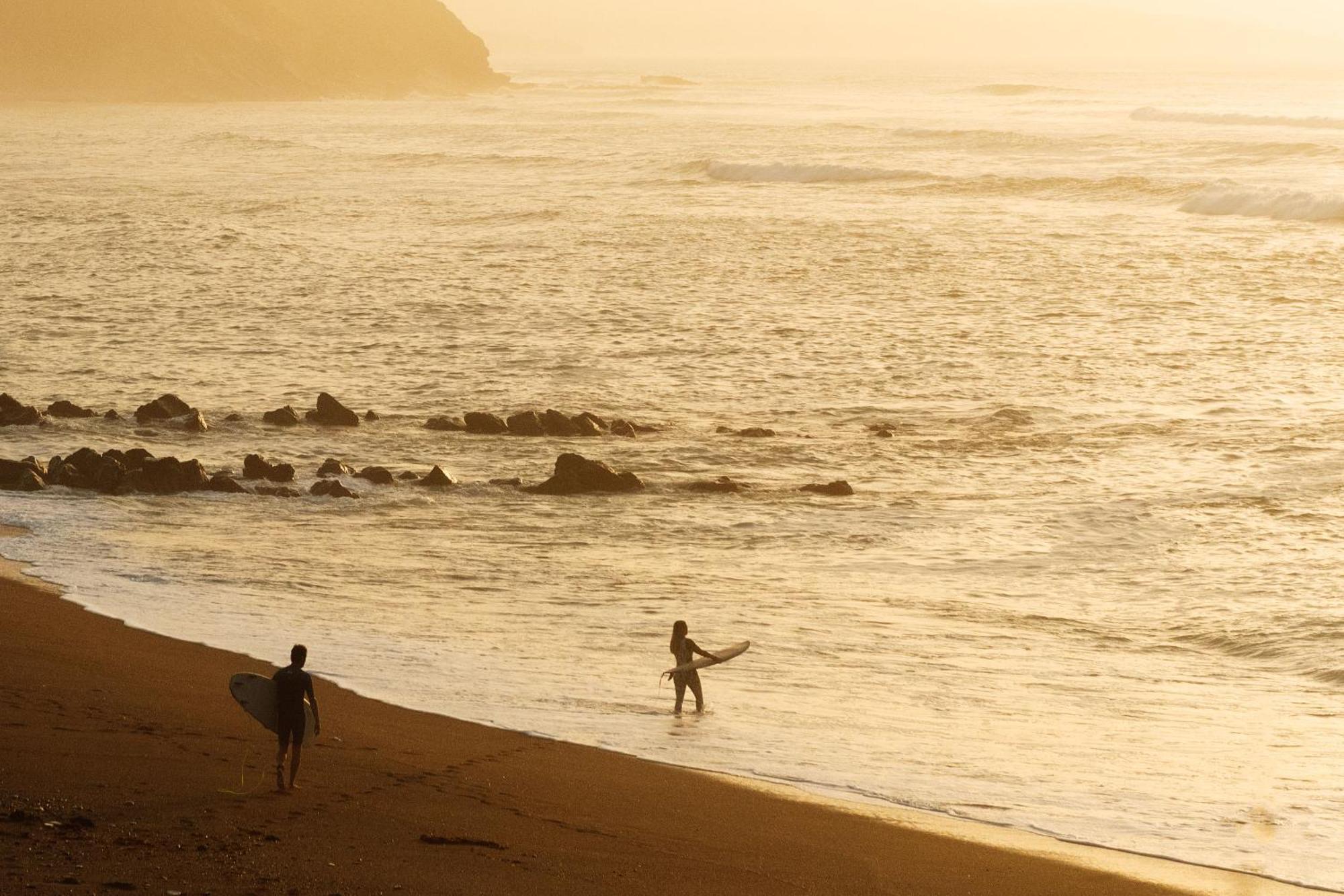 Aparra Surfcamp Saint-Georges-De-Didonne Hotel ภายนอก รูปภาพ